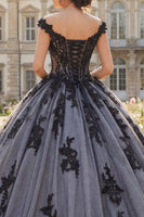 Laden Sie das Bild in den Galerie-Viewer, Off-the-shoulder Schwarzes Abschlusskleid mit Applikationen