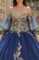 Laden Sie das Bild in den Galerie-Viewer, Off-the-shoulder Marineblaues Appliquiertes Langärmeliges Abschlusskleid