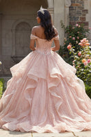 Laden Sie das Bild in den Galerie-Viewer, Schulterloses Glitzerndes Rosa Abschlusskleid mit Perlen und Rüschen