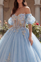 Laden Sie das Bild in den Galerie-Viewer, Himmelblaues Ballkleid ohne Schulter mit Korsettapplikation Abschlusskleid mit Puffärmeln