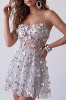 Laden Sie das Bild in den Galerie-Viewer, Glitzerndes silbernes Korsett A-Linie Spaghettiträger Blumenperlen-Kurzes Cocktailkleid