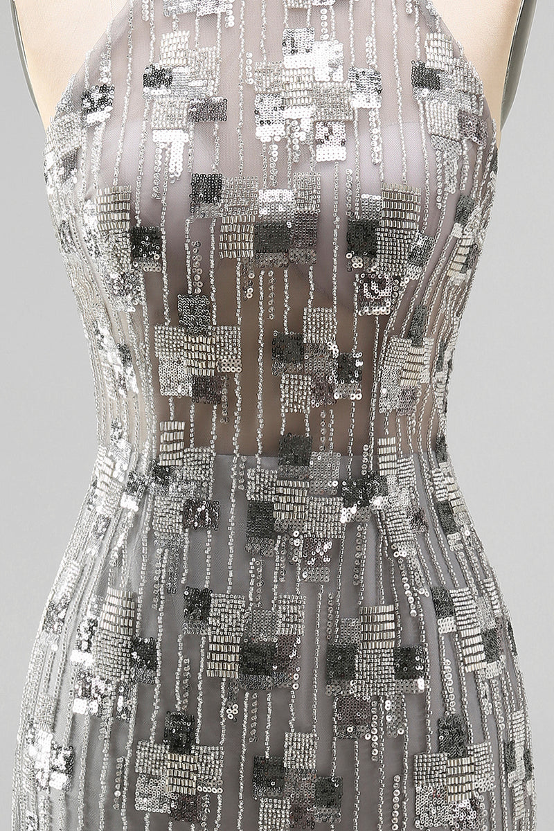 Laden Sie das Bild in den Galerie-Viewer, Glitzerndes Silbernes Kurzes Cocktailkleid mit offenem Rücken hohem Kragen und Perlen