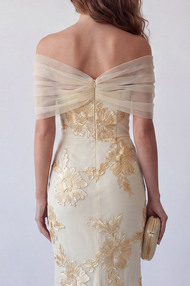 Laden Sie das Bild in den Galerie-Viewer, Schulterloses, hellgelbes, besticktes Meerjungfrauen-Festkleid