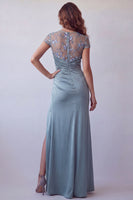 Laden Sie das Bild in den Galerie-Viewer, Graublaues, transparentes, florales Kurzarmkleid mit kurzärmligem Mantel