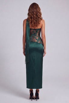 Trägerloses, dunkelgrünes Festkleid mit trägerloser Hülle