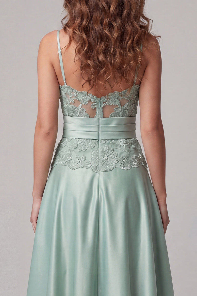Laden Sie das Bild in den Galerie-Viewer, Grüne Spaghettiträger appliquiertes Satin-Festkleid