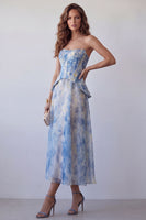 Laden Sie das Bild in den Galerie-Viewer, A-Linie staubiges blaues Chiffon-Trägerloses Blumen-Midi-Festkleid