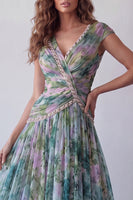 Laden Sie das Bild in den Galerie-Viewer, Chiffon Dusty Sage A-Linie V-Ausschnitt Gerafftes Langes Festkleid