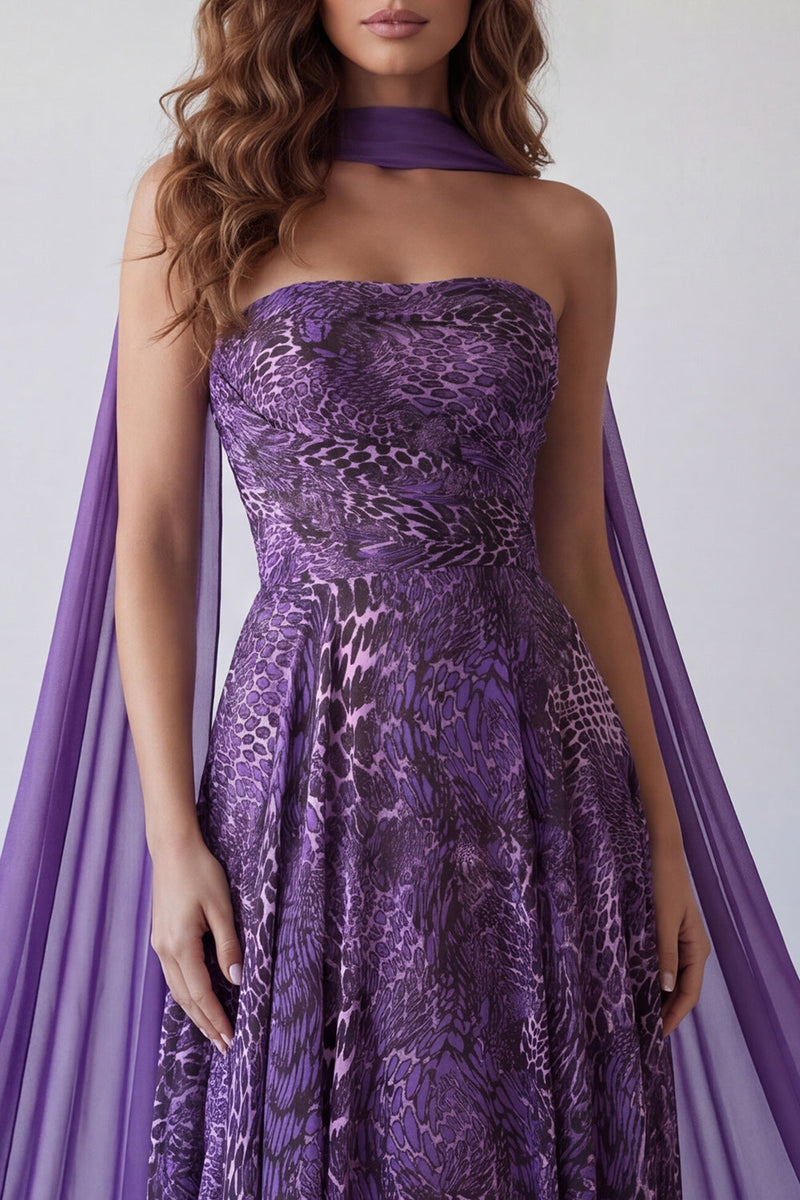 Laden Sie das Bild in den Galerie-Viewer, Trägerloses, lila Chiffon-Langkleid mit A-Linie und Halsschal