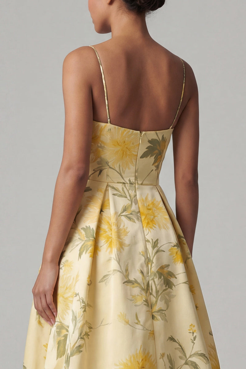 Laden Sie das Bild in den Galerie-Viewer, Gelbes A-Linie Spaghetti-Träger mit hohem niedrigem Blumenkleid