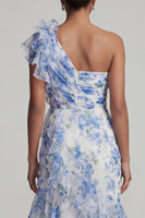 Laden Sie das Bild in den Galerie-Viewer, Hellblaues, einschulterbedrucktes, florales Rüschenkleid mit Mutter der Braut und Schlitz