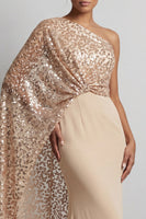 Laden Sie das Bild in den Galerie-Viewer, Glitzerndes Champagner-Pailletten, ein schulterlanges Mutter-der-der-Braut-Kleid mit Seitenumhang