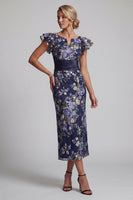 Laden Sie das Bild in den Galerie-Viewer, Marineblaue Blumenscheide mit Rüschenärmeln und langen Mutter-der-der-Braut-Kleid