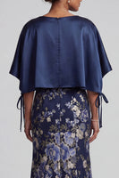 Laden Sie das Bild in den Galerie-Viewer, Marineblaues Blumen-Meerjungfrauenkleid Lange Mutter der Braut mit Umhang