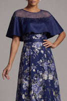 Laden Sie das Bild in den Galerie-Viewer, Marineblaue Blumenperlen, ein langes Mutter-der-der-Braut-Kleid mit Umhang