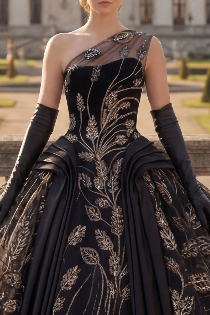 Laden Sie das Bild in den Galerie-Viewer, Einschulter Schwarzes Abschlusskleid mit Applikation