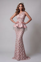 Laden Sie das Bild in den Galerie-Viewer, Einschulter-Rouge-Meerjungfrauen-Pailletten-Pageant-Kleid mit Quaste