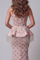 Laden Sie das Bild in den Galerie-Viewer, Einschulter-Rouge-Meerjungfrauen-Pailletten-Pageant-Kleid mit Quaste