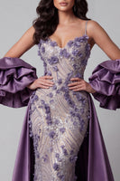 Laden Sie das Bild in den Galerie-Viewer, Glitzerndes lila Meerjungfrauen-Spaghettiträger langes Blumenperlen-Pageant-Kleid
