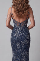 Laden Sie das Bild in den Galerie-Viewer, Glitzerndes marineblaues Langes Meerjungfrauen-Kaltschulter-Pageant-Kleid mit Perlen