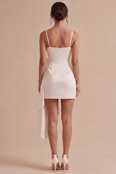 Weißes Bodycon Spaghettiträger Mini Standesamtkleid mit Schleife