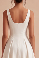 Laden Sie das Bild in den Galerie-Viewer, Weißes Cowl-Ausschnitt A-Linie Mini Standesamtkleid