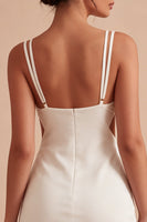 Laden Sie das Bild in den Galerie-Viewer, Weißes Bodycon Mini Standesamtkleid mit Spaghetti-Träger