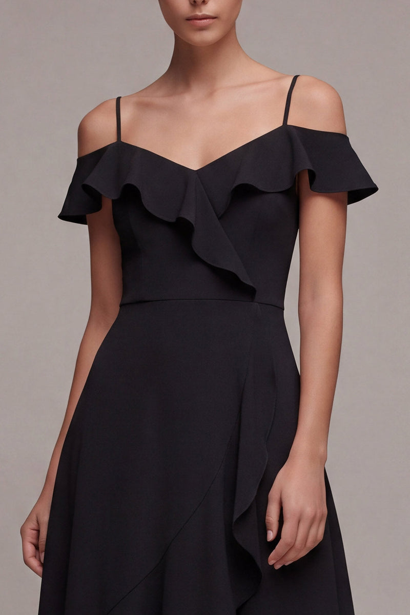 Laden Sie das Bild in den Galerie-Viewer, Cold Shoulder A-Linie hoch, tiefes schwarzes Kleid mit Rüschen