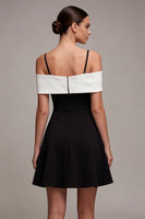 Laden Sie das Bild in den Galerie-Viewer, Schwarz-Weiß Cold-Shoulder A-Line Cocktailkleid mit Schleife