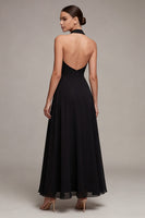Laden Sie das Bild in den Galerie-Viewer, Schwarzes rückenloses Neckholder-A-Line-Langformkleid