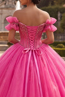 Laden Sie das Bild in den Galerie-Viewer, Fuchsiafarbenes schulterloses Ballkleid mit Perlen, Quinceañera-Kleid