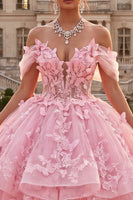 Laden Sie das Bild in den Galerie-Viewer, Off-the-shoulder rosa Ballkleid mit Rüschen und applikiertem Quinceañera-Kleid