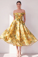 Laden Sie das Bild in den Galerie-Viewer, Off-the-shoulder A-Linie gelbes Chiffon-bedrucktes florales Midi-Kleid mit Taschen