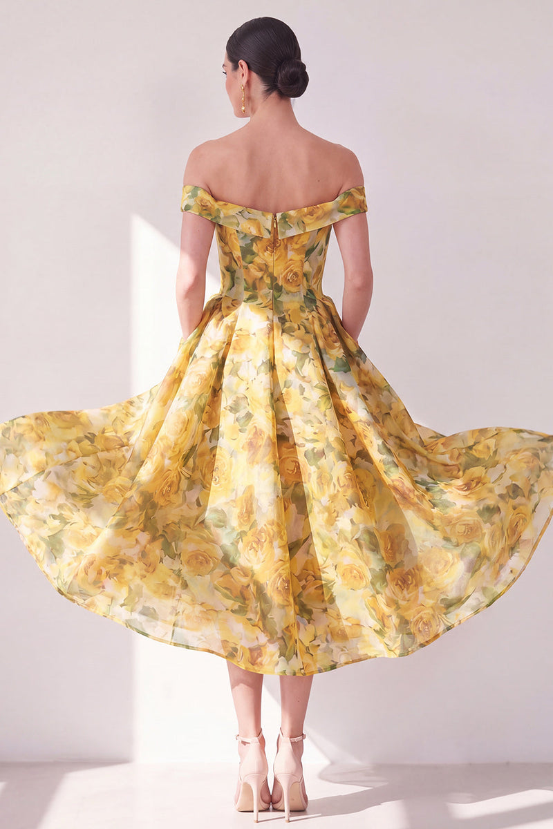 Laden Sie das Bild in den Galerie-Viewer, Off-the-shoulder A-Linie gelbes Chiffon-bedrucktes florales Midi-Kleid mit Taschen