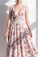 Laden Sie das Bild in den Galerie-Viewer, Blush-V-Ausschnitt A-Linie, gerafftes Midi-Blumenkleid