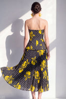 Laden Sie das Bild in den Galerie-Viewer, Trägerloses schwarzes, gelbes A-Linien-Chiffon-Midi-Kleid