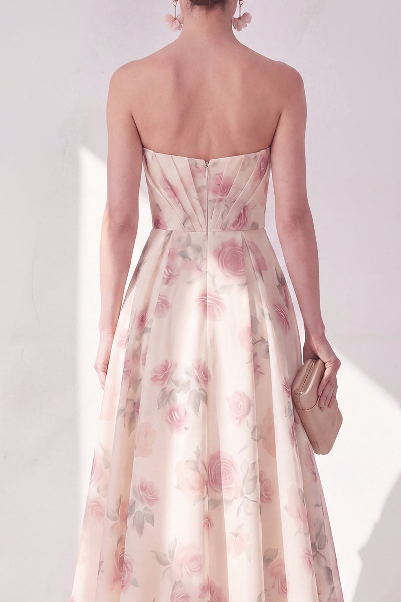 Laden Sie das Bild in den Galerie-Viewer, Aprikosen-trägerloses Chiffon-Zug-A-Line-Midi-Blumenkleid