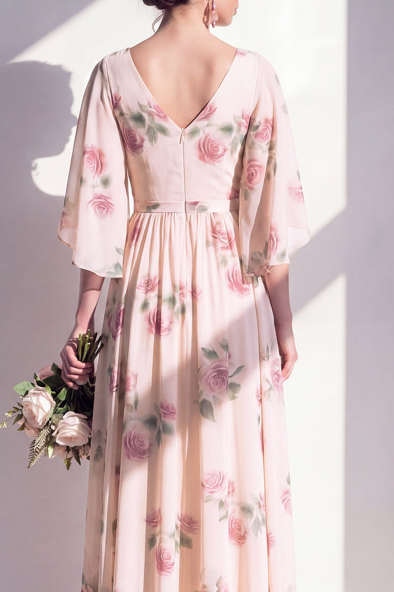 Laden Sie das Bild in den Galerie-Viewer, A-Linien-Aprikosen-Floral-Chiffon V-Ausschnitt, gerafftes Langbrautjungfernkleid mit flatternden Ärmeln
