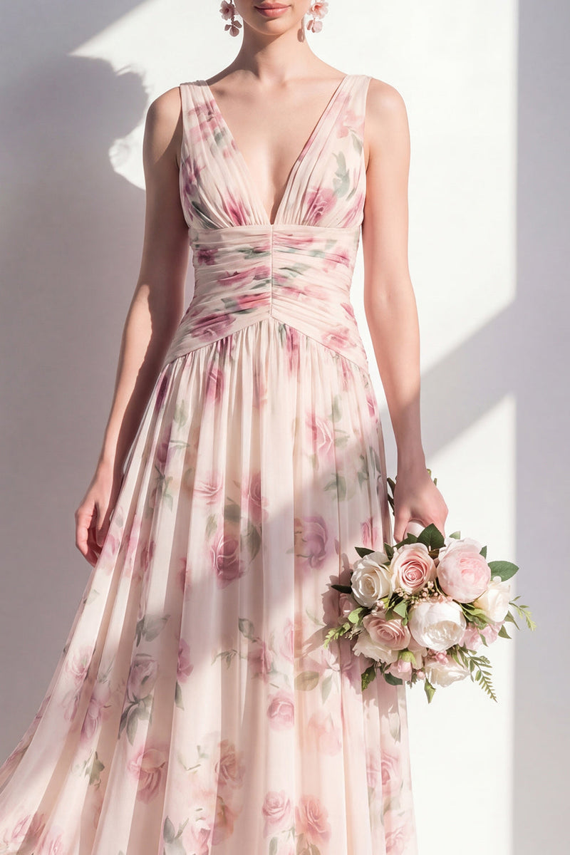 Laden Sie das Bild in den Galerie-Viewer, A-Linie Aprikosen-Chiffon V-Ausschnitt, gefaltetes Blumen-Langbrautjungfernkleid