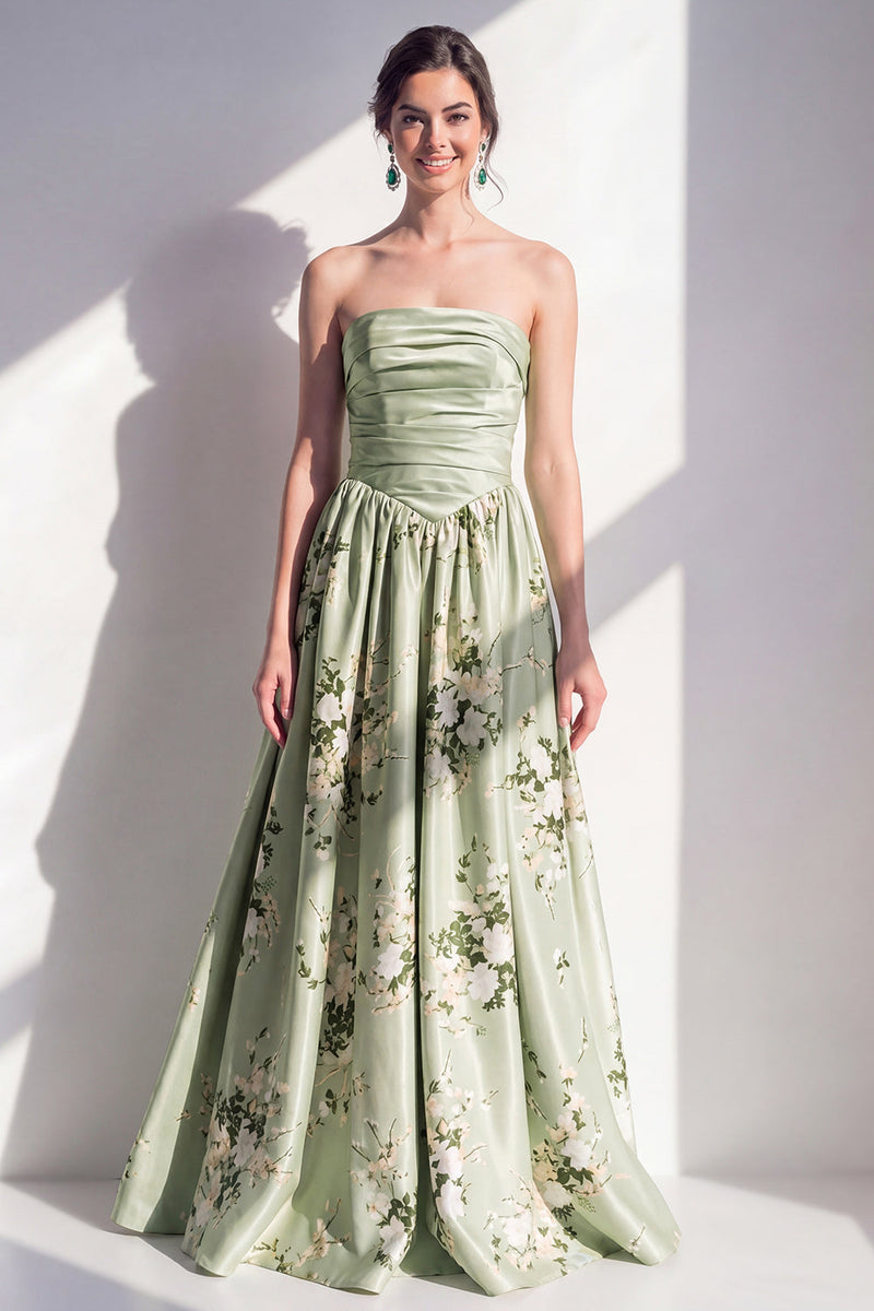 Laden Sie das Bild in den Galerie-Viewer, A-Line Satin Salbeigrün geblümtes trägerloses, gerafftes langes Brautjungferkleid