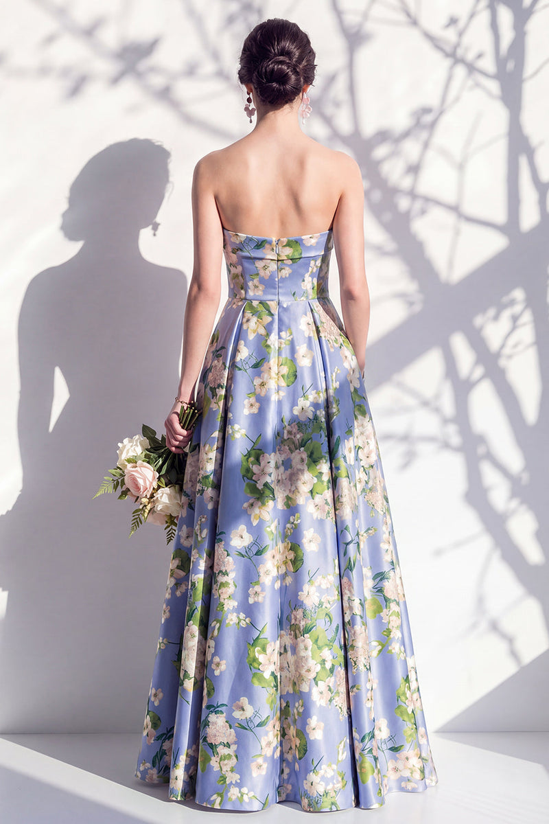 Laden Sie das Bild in den Galerie-Viewer, Trägerloses blaues Blumen-A-Linie Brautjungfernkleid