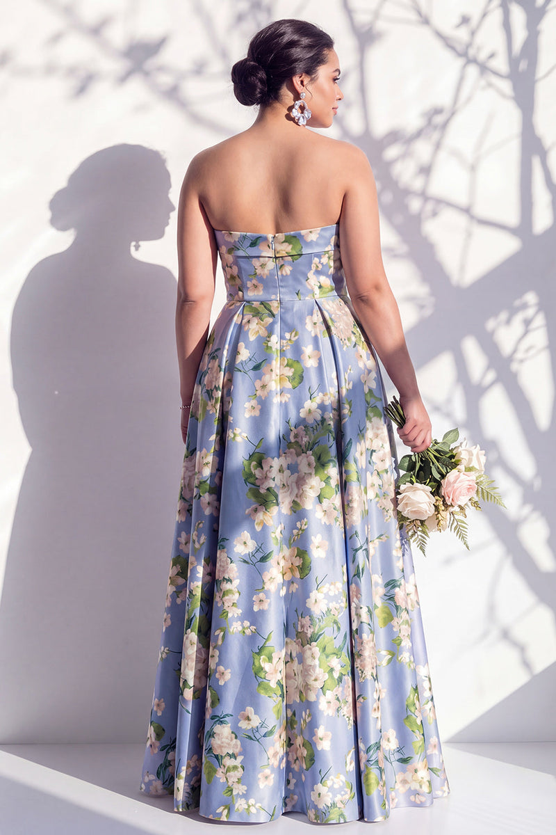 Laden Sie das Bild in den Galerie-Viewer, Trägerloses blaues Blumen-A-Linie Brautjungfernkleid