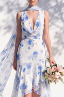 Laden Sie das Bild in den Galerie-Viewer, Grünes Blumen-Meerjungfrauen-V-Ausschnitt-Brautjungfernkleid mit Schal