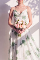 Laden Sie das Bild in den Galerie-Viewer, Grünes Blumenkleid mit A-Linie mit Cowl-Ausschnitt und Brautjungfernkleid