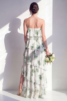 Trägerloses, gestuftes grünes Blumen-A-Linie Brautjungfernkleid