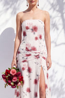 Laden Sie das Bild in den Galerie-Viewer, Trägerloses blaues Blumen-A-Linie Brautjungfernkleid mit Schlitz