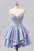 Laden Sie das Bild in den Galerie-Viewer, Satin A-Linie graublaues Sweetheart-Korsett mit Falten, niedliches Homecoming-Kleid mit Perlen