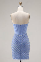 Laden Sie das Bild in den Galerie-Viewer, Satin-trägerloses blaues Korsett-Bodycon-Homecoming-Kleid mit Perlenmuster und Schlitz