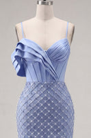 Laden Sie das Bild in den Galerie-Viewer, Satinblaues Korsett Bodycon mit gerafftem Perlen-Homecoming-Kleid mit Schlitz