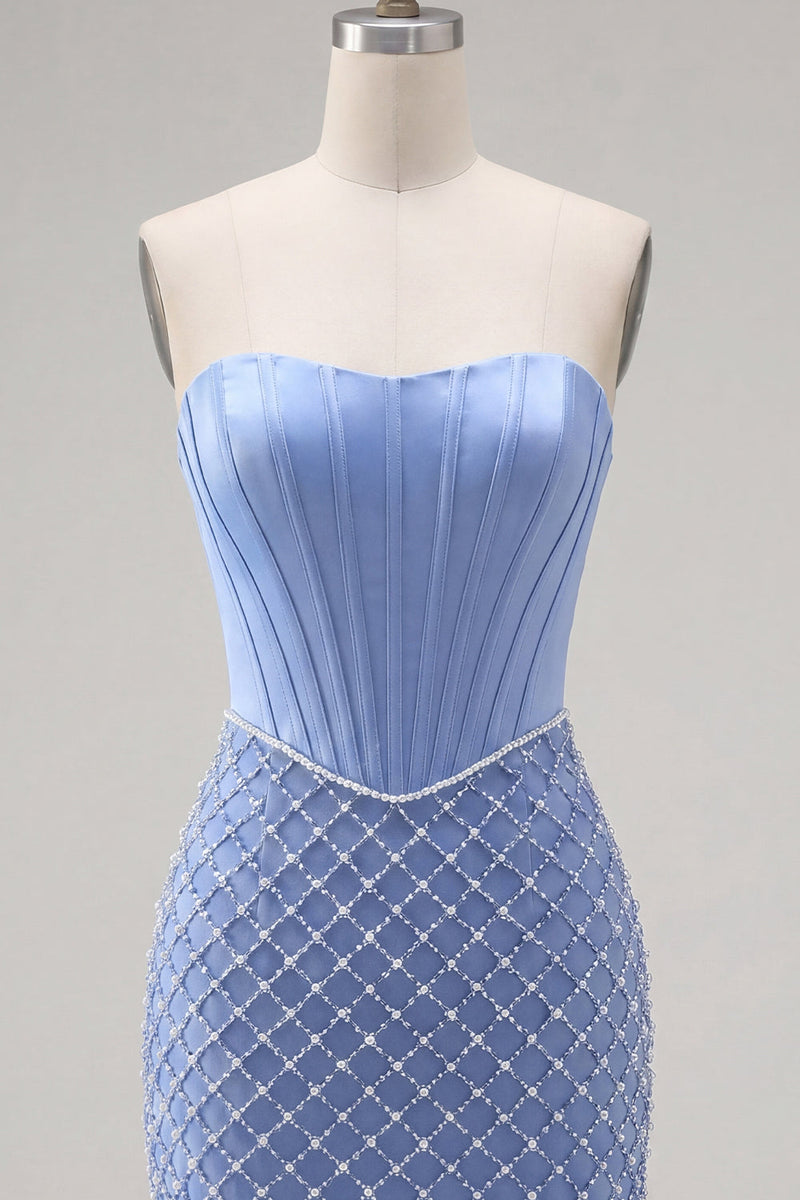 Laden Sie das Bild in den Galerie-Viewer, Blaues, strapless Satin-Bodycon-Korsett, das mit Perlen besticktes Homecoming-Kleid